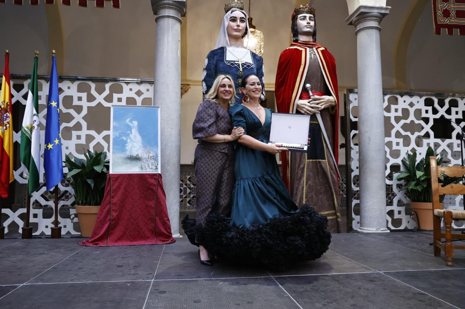 ©Ayto.Granada: La alcaldesa agradece a Alicia Morales un pregn “cargado de emocin, verdad y amor por Granada” en el inicio del Corpus 2025